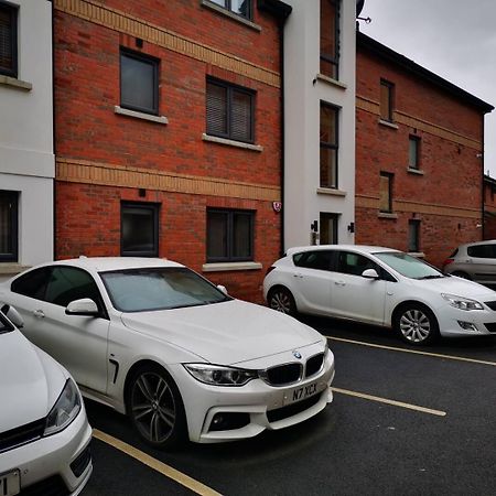 Belfast Central 2 Bedroom Luxurious Modern Stay Exterior photo