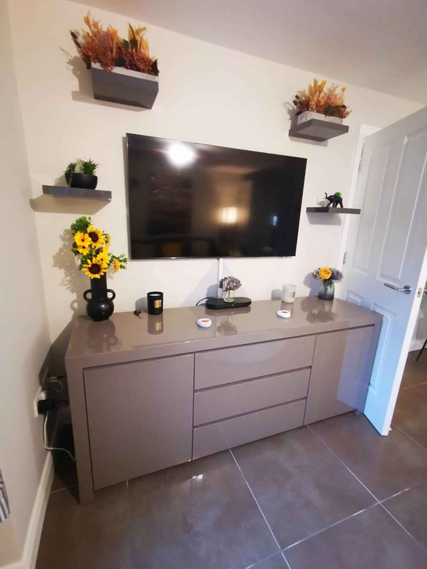 Belfast Central 2 Bedroom Luxurious Modern Stay Exterior photo